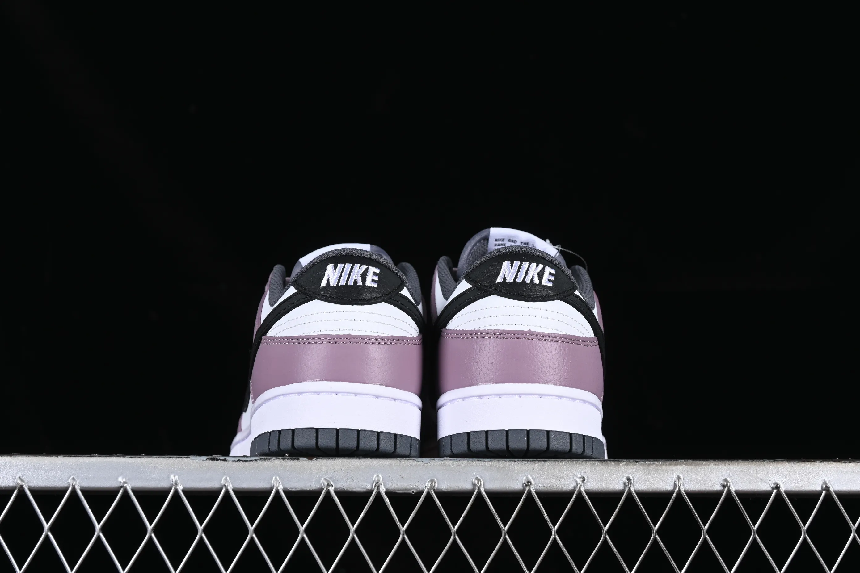 All categories Nk SB Dunk series Nk SB Dunk Low low-top sneakers Z version Nk Dunk Low SP white purple black hook SB low-top sports and leisure sneakers DO7413-991